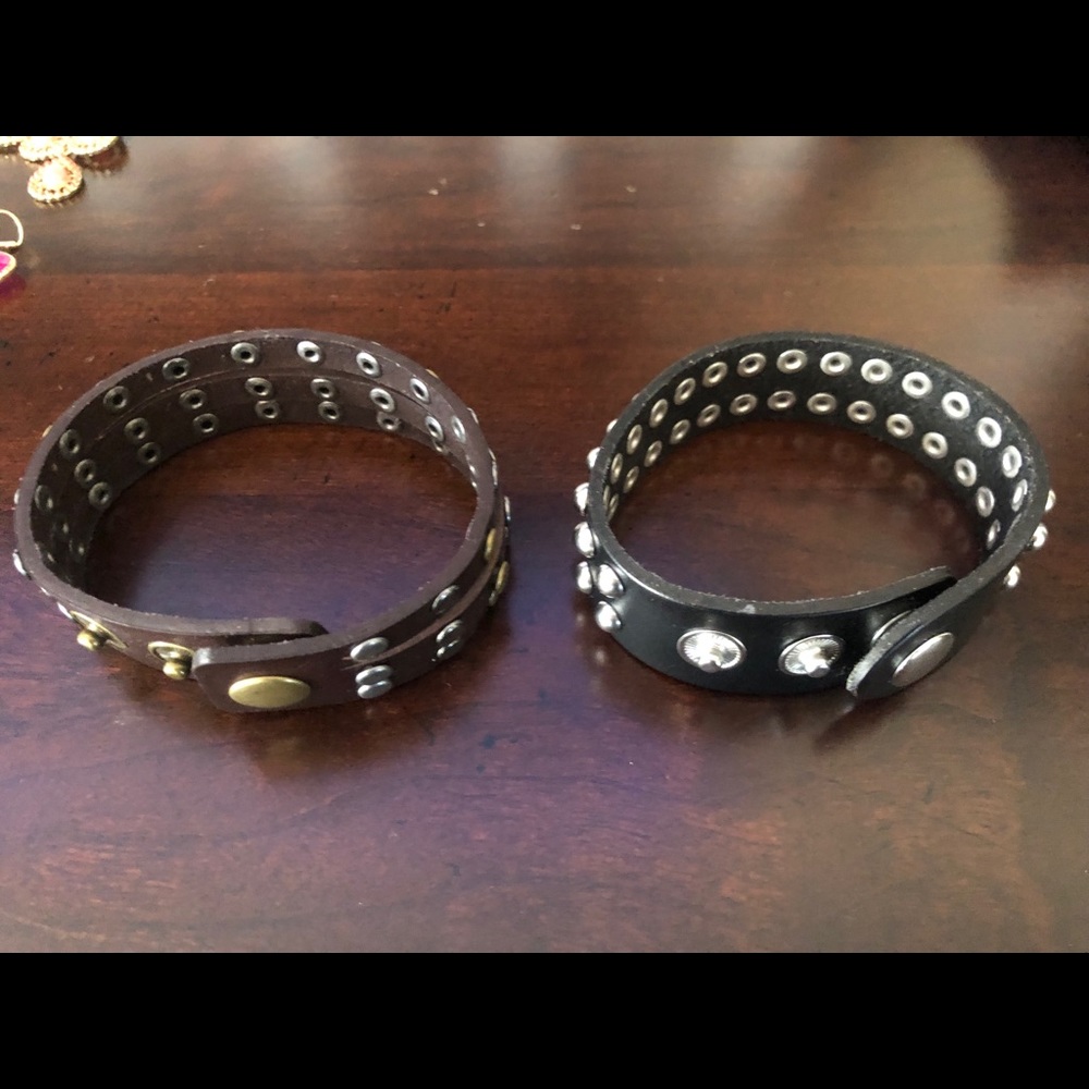 Leather wrist wraps